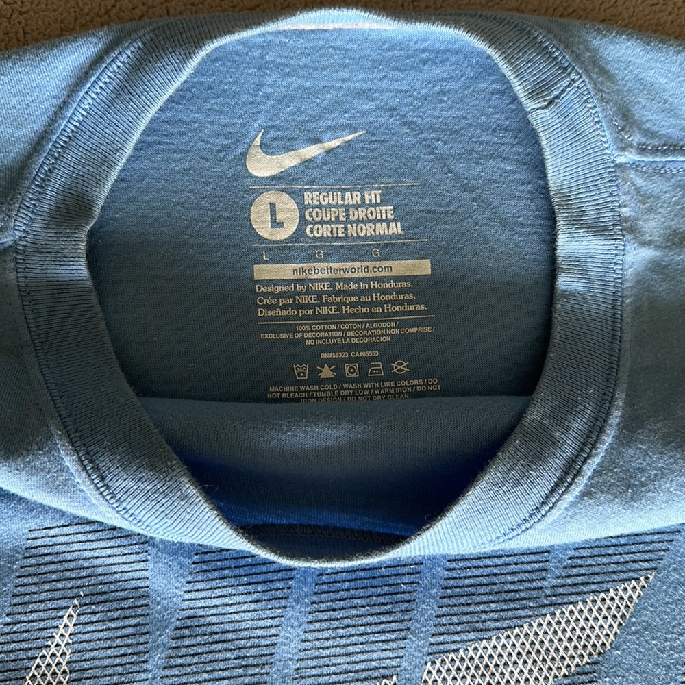 Nike Tee - Picture 2 of 2